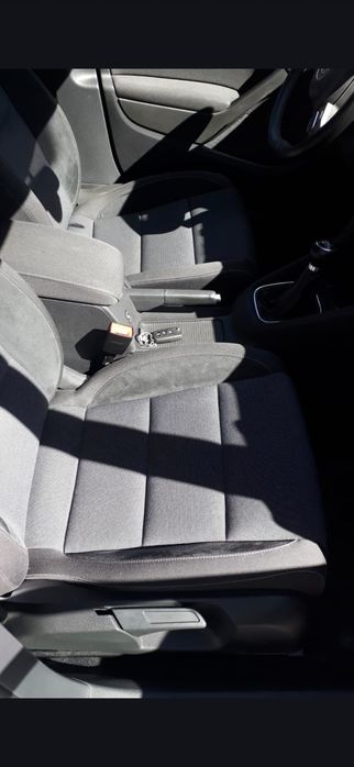 Vând vw GOLF VI.