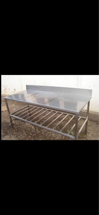 Mese de inox de orice dimensiune! Confectii inox la comanda!