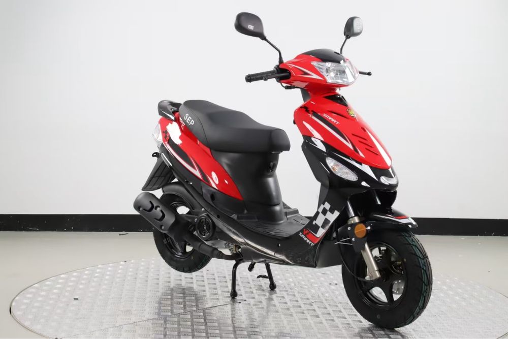 Scuter benzina fara permis  nou