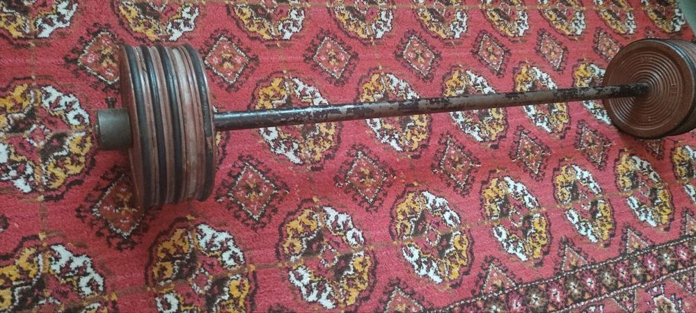 Штанга заводская.б/у.гантеля.