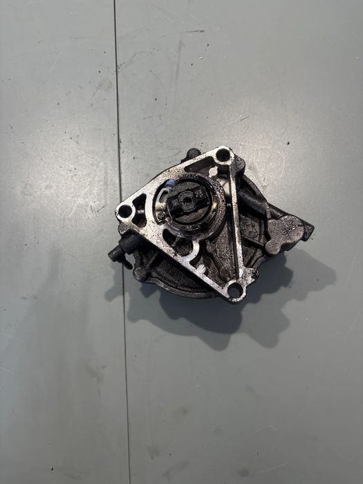 Pompa vacuum 55187760 Opel Astra 2006 1.9 CDTI MT (120 hp)