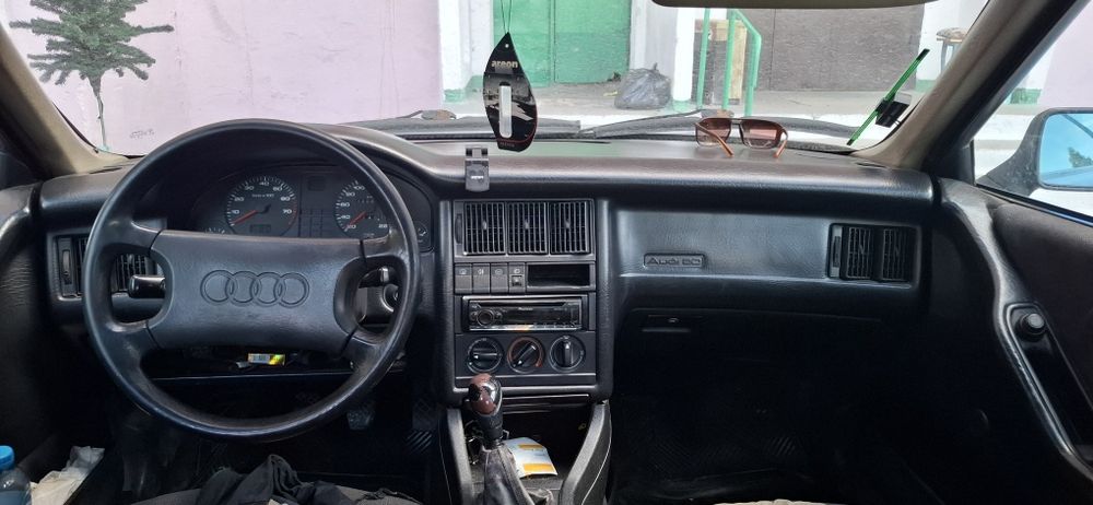 Продаю:  Ауди 80