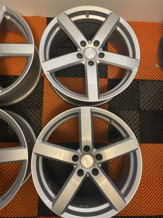 Jante Mercedes-Benz E , C , V Class pe 18