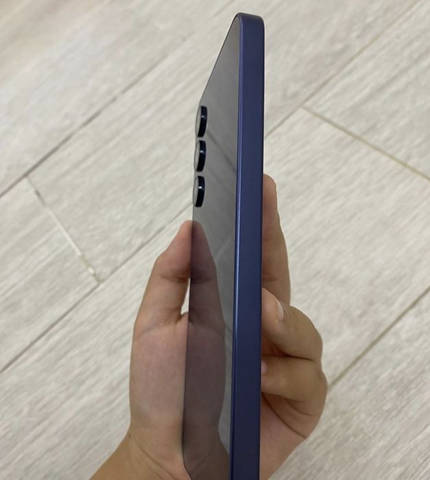 Продам Samsung galaxy A35, 5G, 128gb, цвет синий