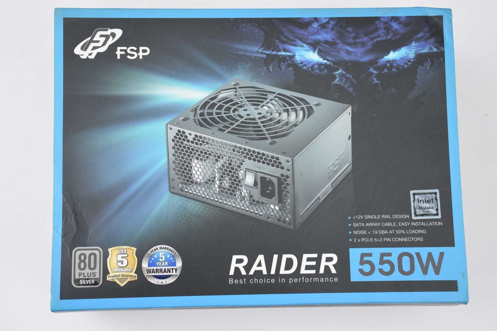 Компютърно захранване FSP READER RA 550 SILVER 550 W перфектно