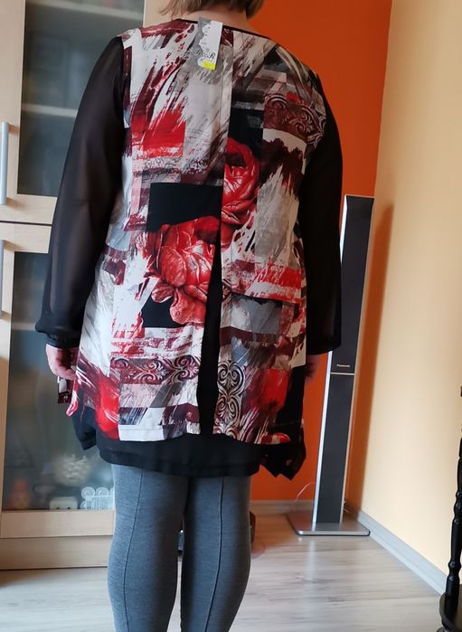 Ефирна дамска туника с етикет