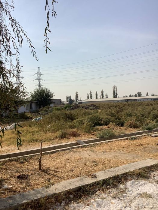 База с общей площадью по кадастру 3.9 гектара.