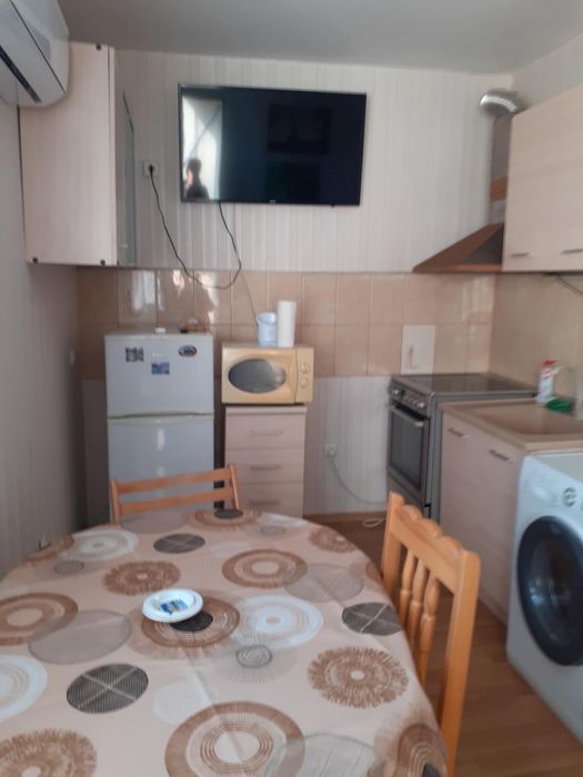 Дава се под наем Двустаен апартамент в Варна, Възраждане 1 - 50 кв.м за 357 € - Снимка #1