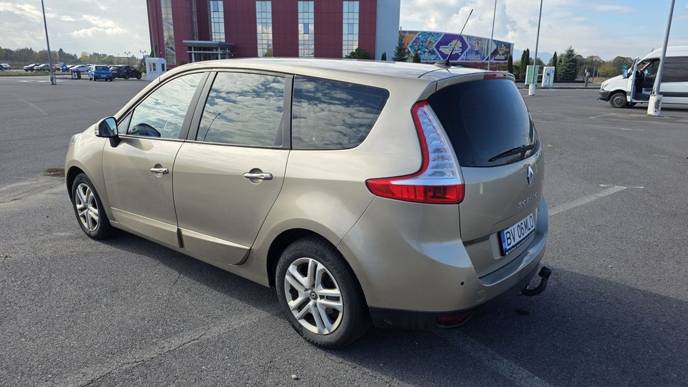 RENAULT Grand Scenic 2013 — imagine 2