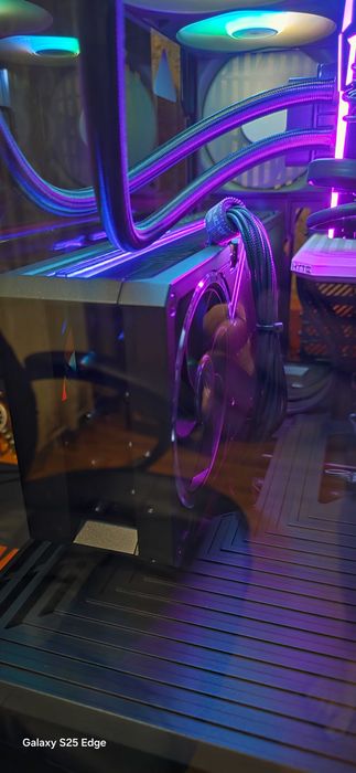 Видео Карта ASUS ROG Astral GeForce RTX™ 5080 OC Edition, 16GB GDDR7
