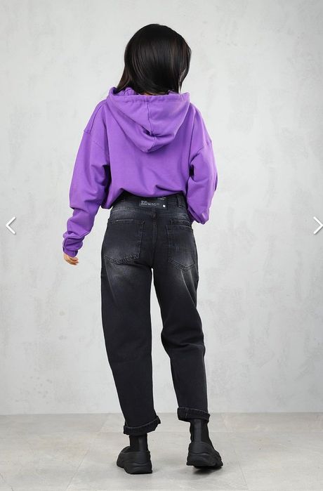 Черни дънки pause