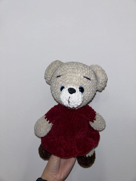 Ursulet crosetat manual cu fir moale de catifea handmade