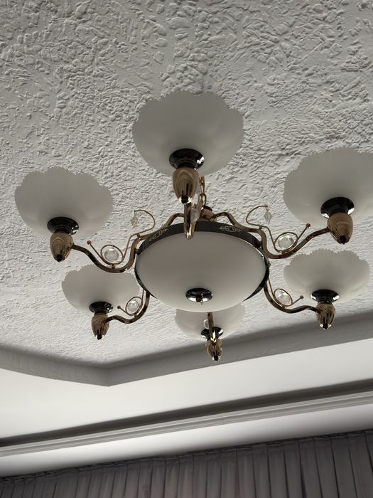 Люстра 6 рожков большая