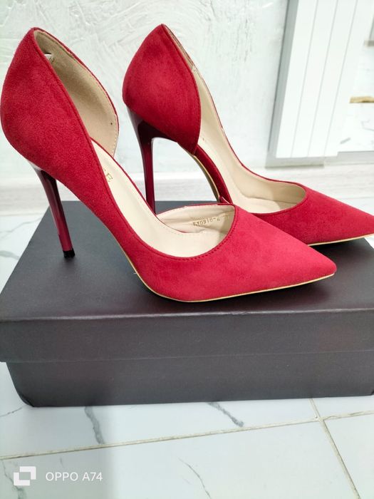 Туфли новые,37 размера