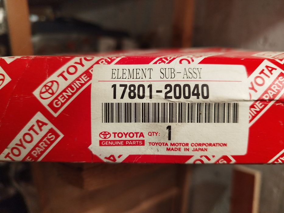 Воздушный фильтр двигателя Toyota