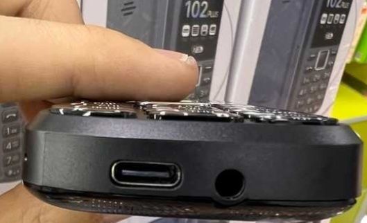 NOVEY 102 плюс телефони сотилади.янги.