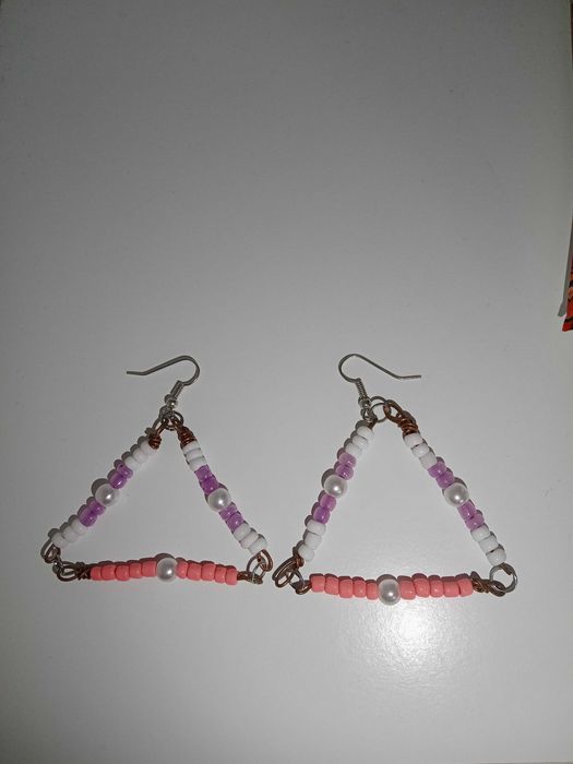 Бижута   (обеци)