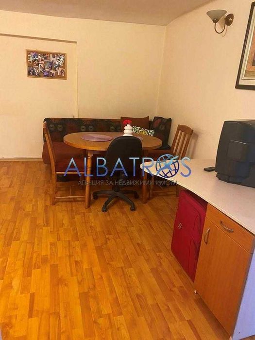 Продава се Двустаен апартамент в Варна, Колхозен пазар - 110 кв.м за 1000 €/кв.м - Снимка #1