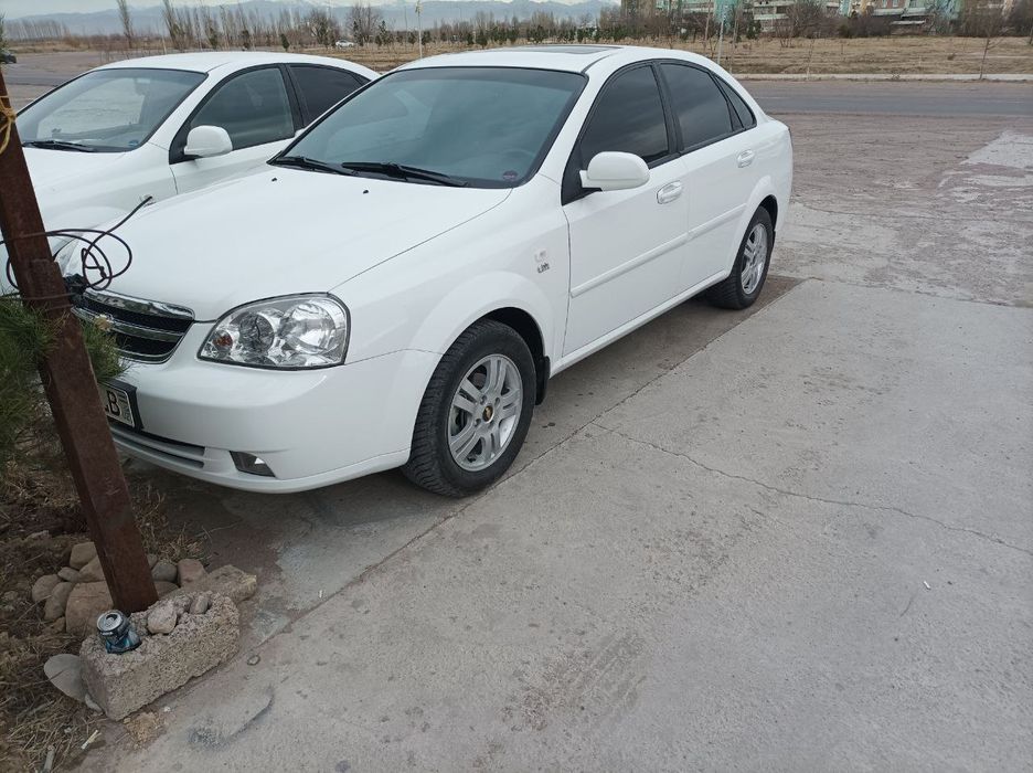 Lasetti 2013 avtomat srochna