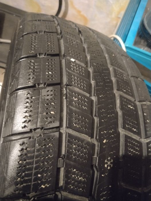 Продам комплект 16 диски с резиной