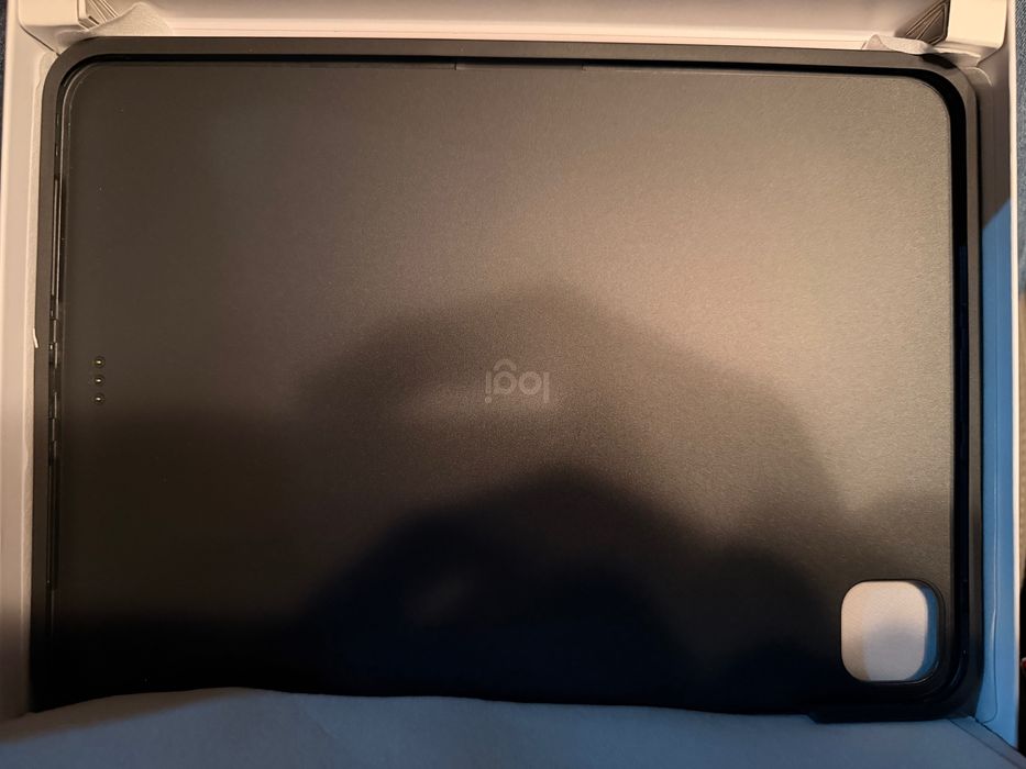 Apple iPad combo touch 11-inch m4