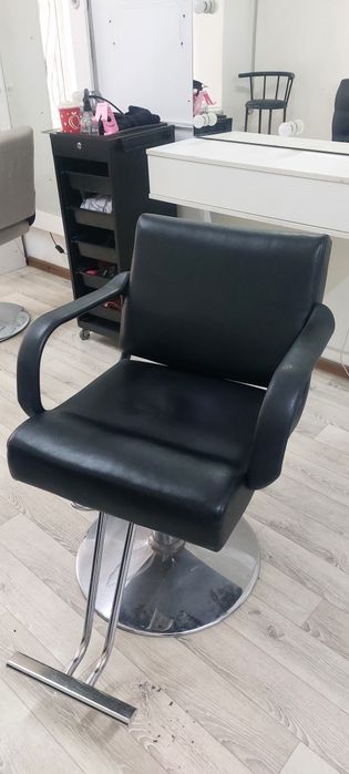 Оборудование для салона. Мебель