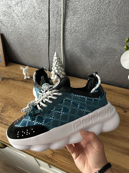 versace chain reaction