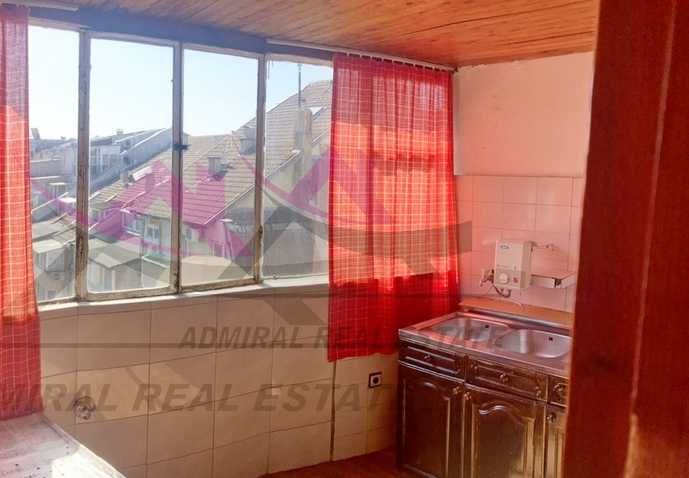 Дава се под наем Двустаен апартамент в Варна, Лятно кино Тракия - 55 кв.м за 325 € - Снимка #1