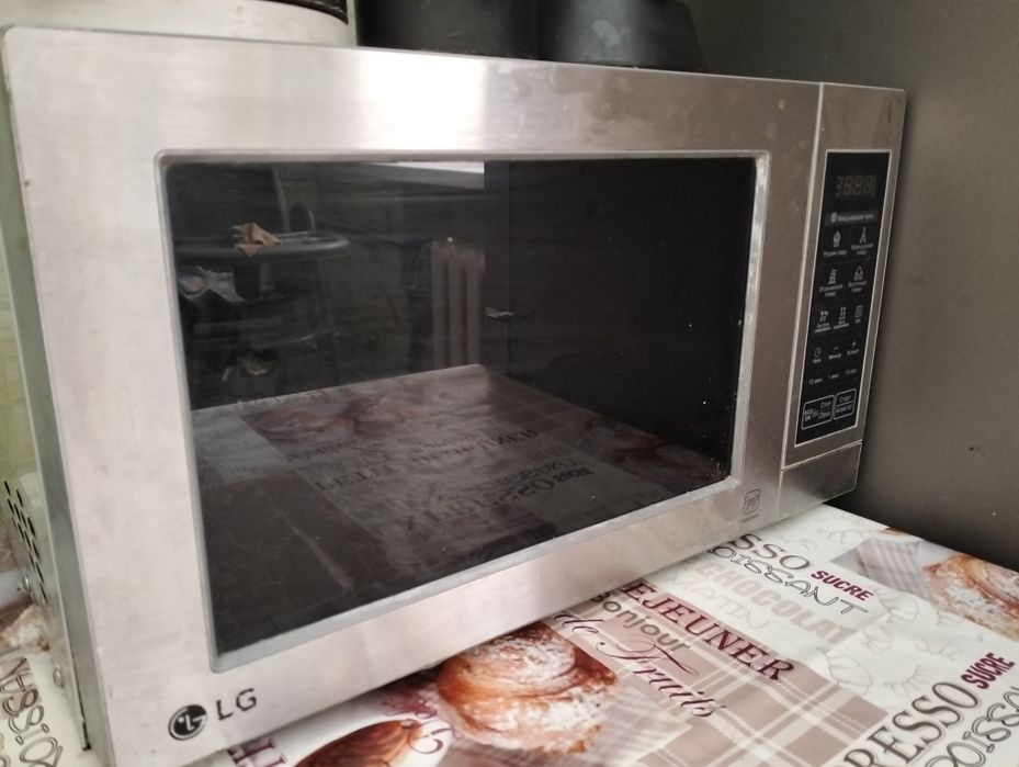 Продам микроволновую печь
