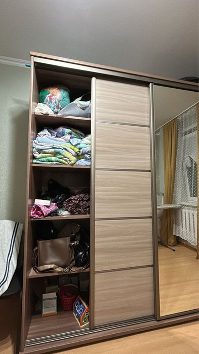 Шифоньер продам (шкаф)