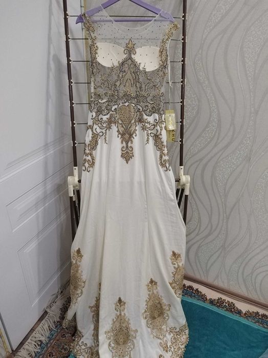 Свадебные платья