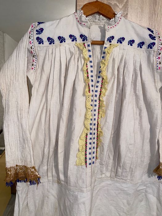 Автентични рокли от народна носия