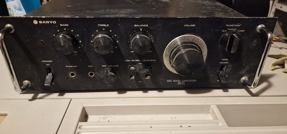 Amplificator Vintage Sanyo DCA 401 Stereo Pre-Main Amplifier (Made in Japan)