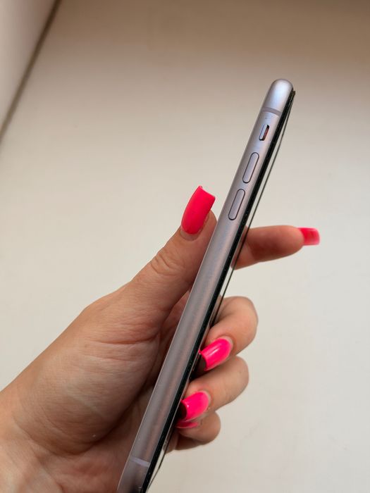 Продам iPhone 11, 256 GB
