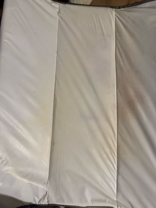 Кошара за бебе с всички аксесоари lionelo + сгъваем матрак чисто нов