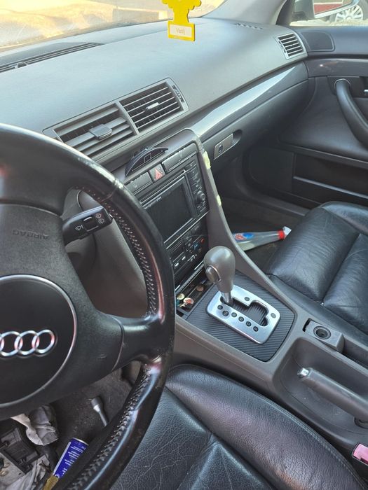 Audi A4 an 2003 motor 2, 5