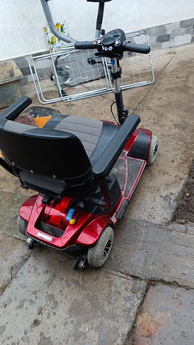 Scuter electric Bătrâni