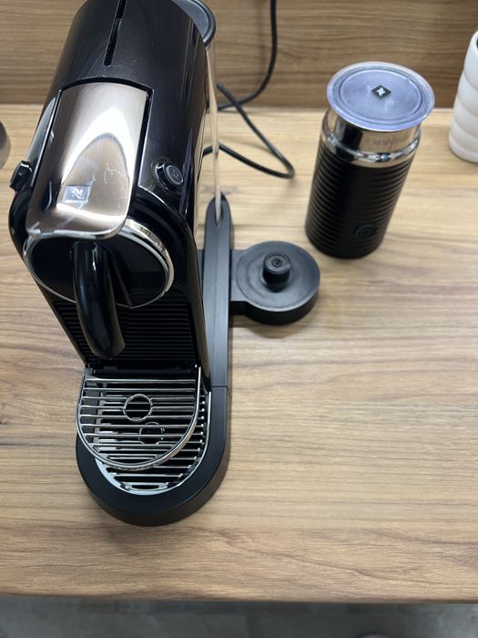 Кафе машина Nespresso Citiz&Milk Black