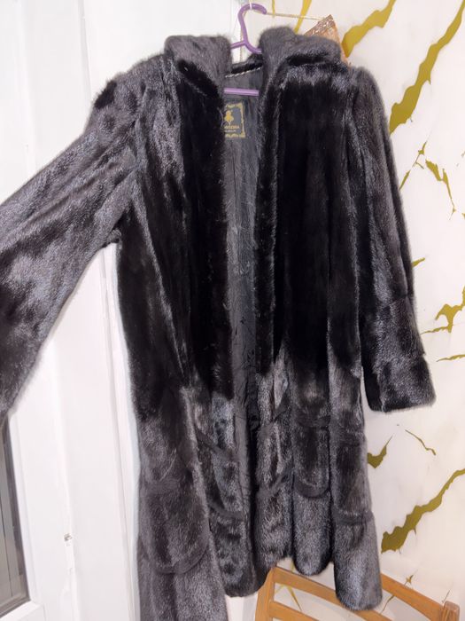 Продается норковая шуба