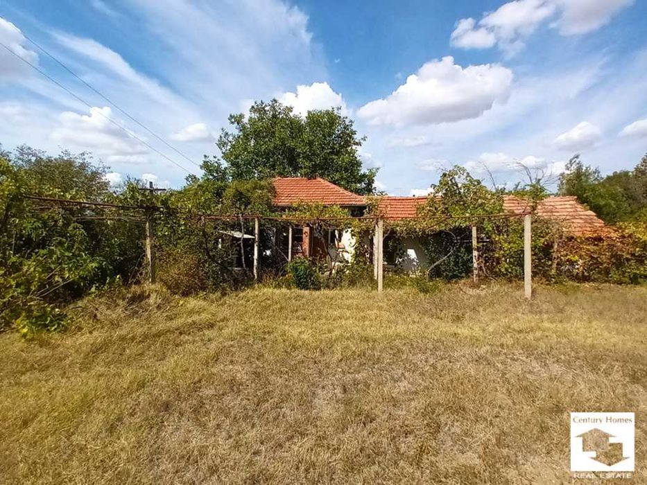 120382 ЕКСКЛУЗИВНО! Две къщи в един парцел в с. Янтра, Велико Търново