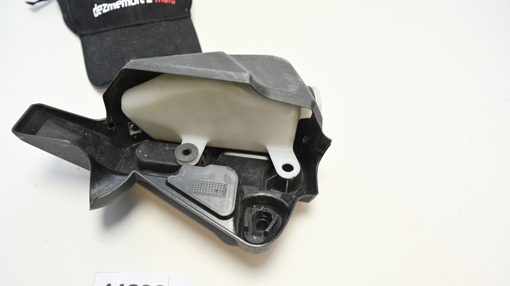 Vas Expansiune Rezervor Lichid Racire Cu Carena Yamaha MT10 2016 -