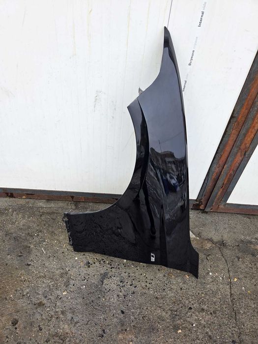 Aripa stanga fata BMW seria 1 F20 F21 pe negru