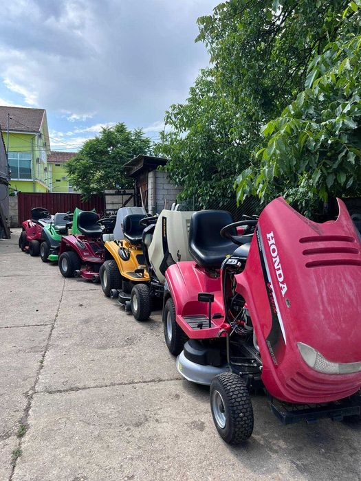 Tractoras Gazon Gradina stadioane Husqvarna Viking