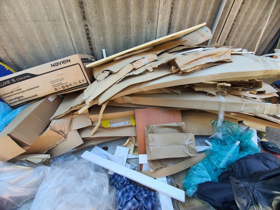 Уголь и дрова для топки печи