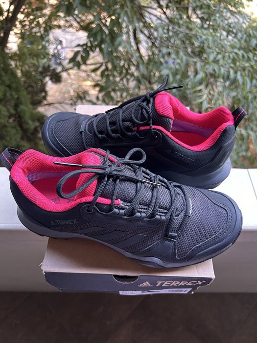 Маратонки ADIDAS TERREX 40 размер