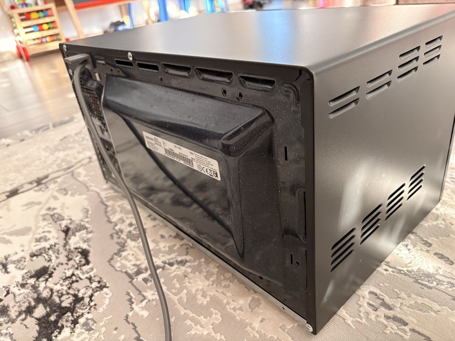 Cuptor microunde  SAMSUNG