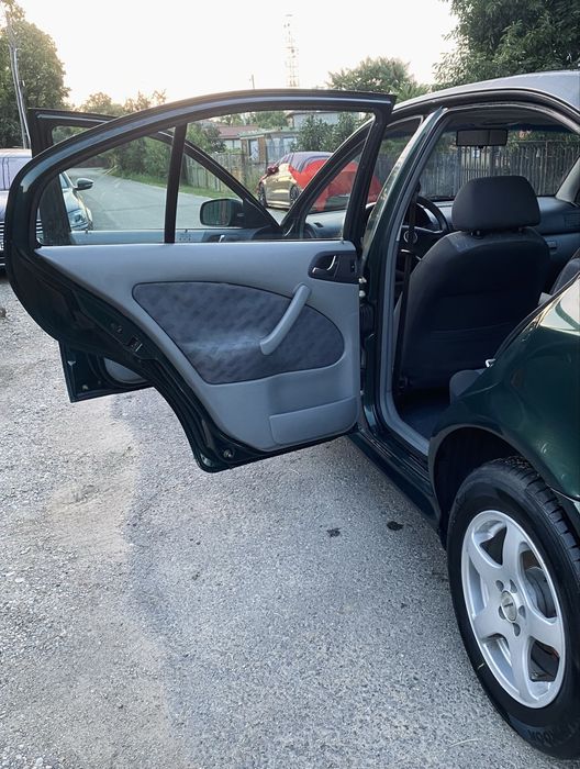 SKODA Octavia 2000 — imagine 3