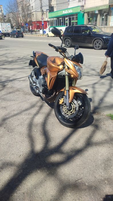 Se vinde Honda hornet!