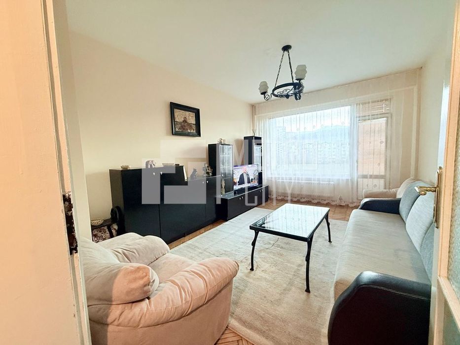 Продава се Тристаен апартамент в София, Младост 1 - 84 кв.м за 2798 €/кв.м - Снимка #2