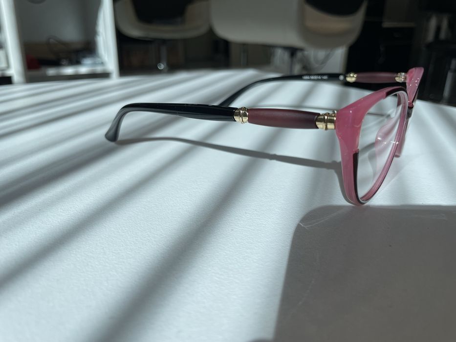 Дамски очила с диоптър